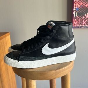 Nike Blazer Mid ‘77 Vintage in Black